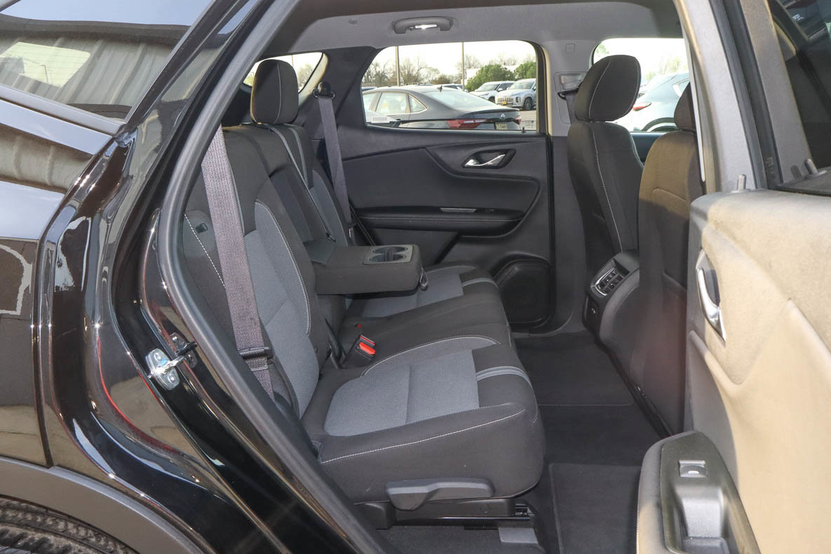 Used 2025 Chevrolet Blazer LT FWD image 22