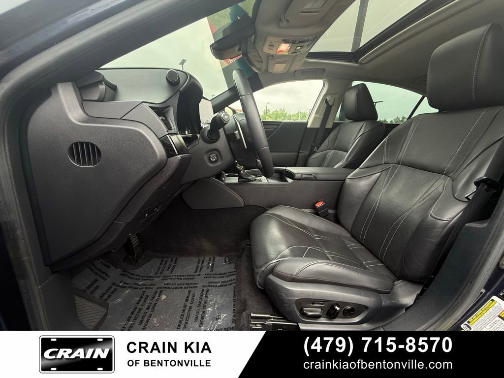 Used 2023 Lexus ES 300h w/ Accessory Package (Z2) FWD image 21