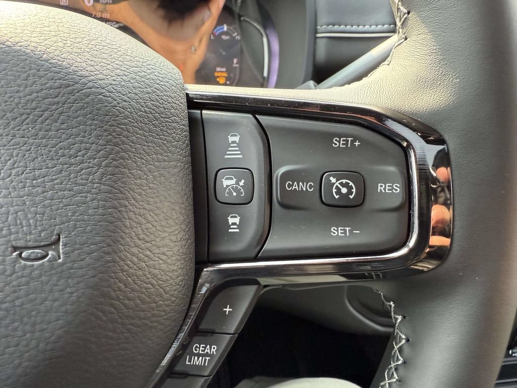 New 2026 RAM 3500 Limited AWD/4WD image 23