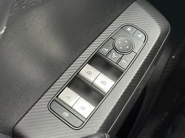 Used 2025 Mitsubishi Outlander SE image 35