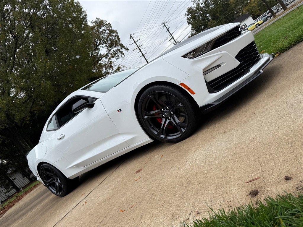 Used 2022 Chevrolet Camaro SS image 25