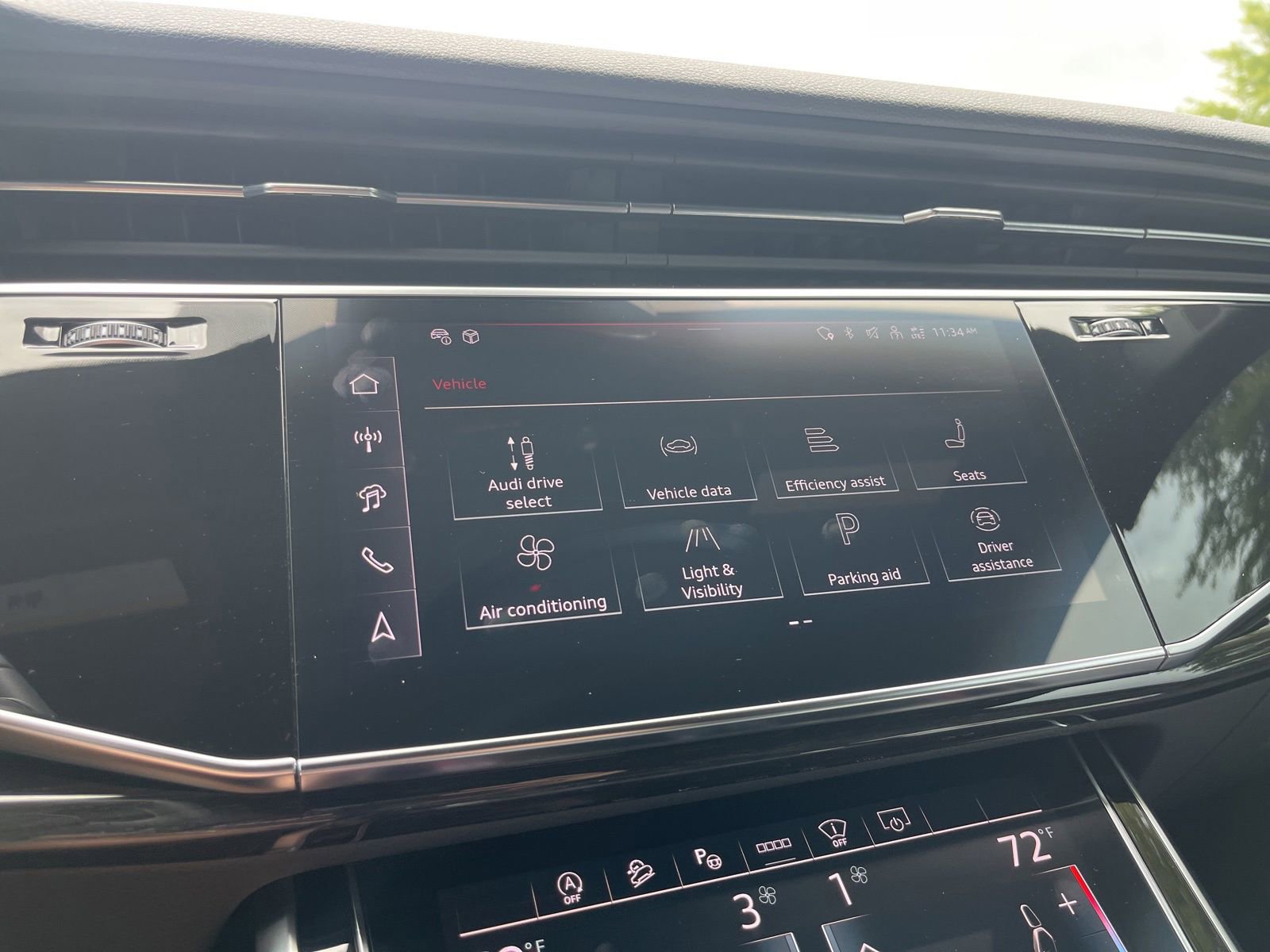 Used 2025 Audi Q8 Prestige AWD/4WD image 28