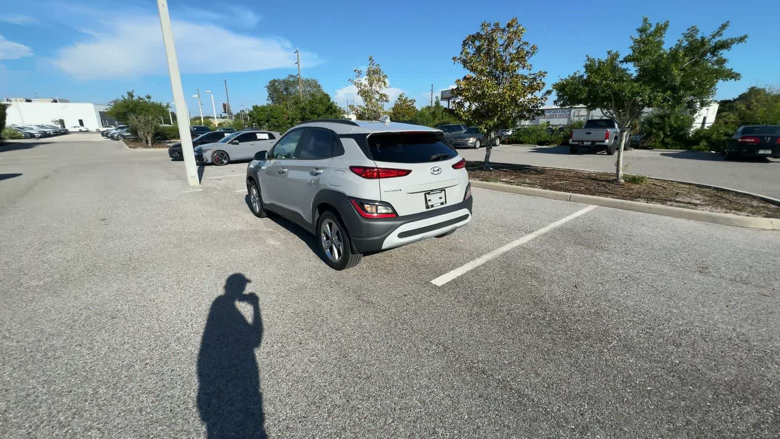 Used 2022 Hyundai Kona SEL FWD image 6