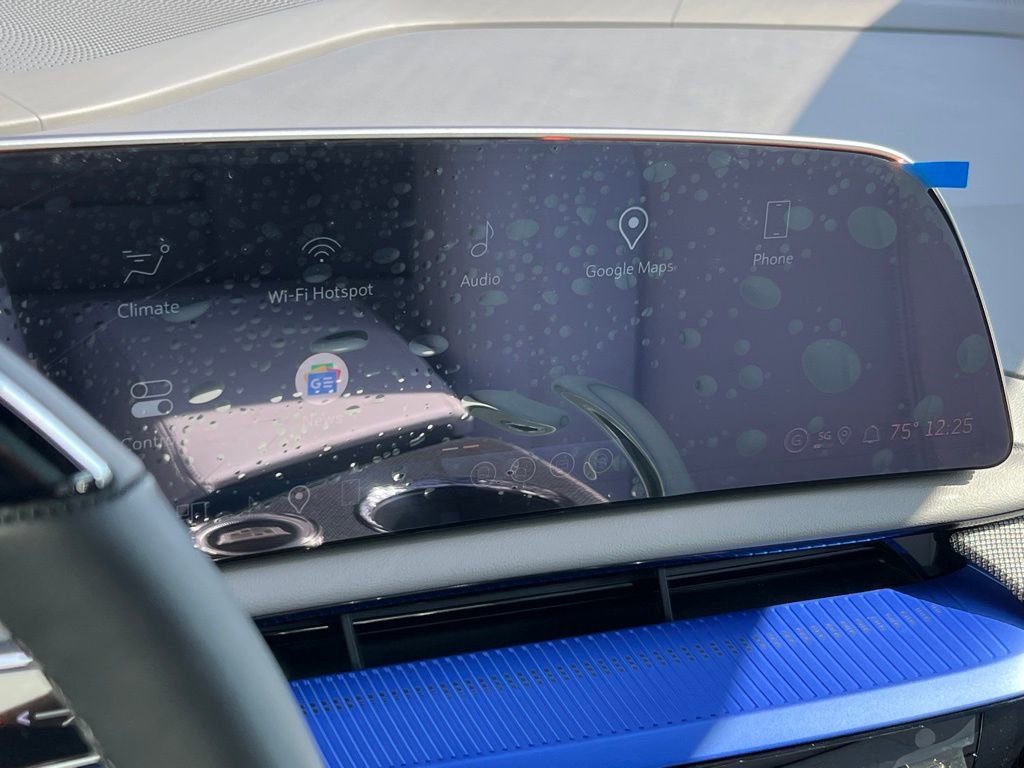 New 2026 Cadillac Optiq Luxury 1 image 37