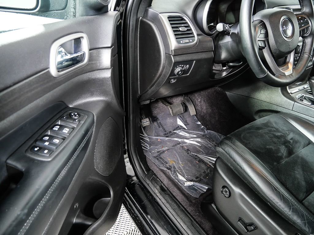 Used 2018 Jeep Grand Cherokee Altitude RWD image 7