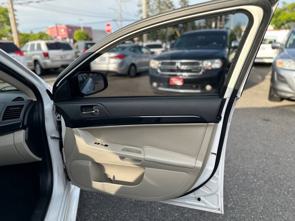 Used 2016 Mitsubishi Lancer ES FWD image 23