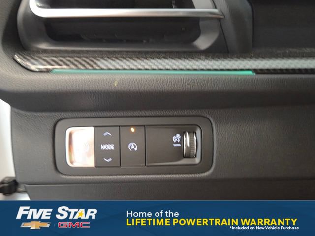 New 2026 Chevrolet Traverse High Country w/ LPO, Floor Liner Package FWD image 28