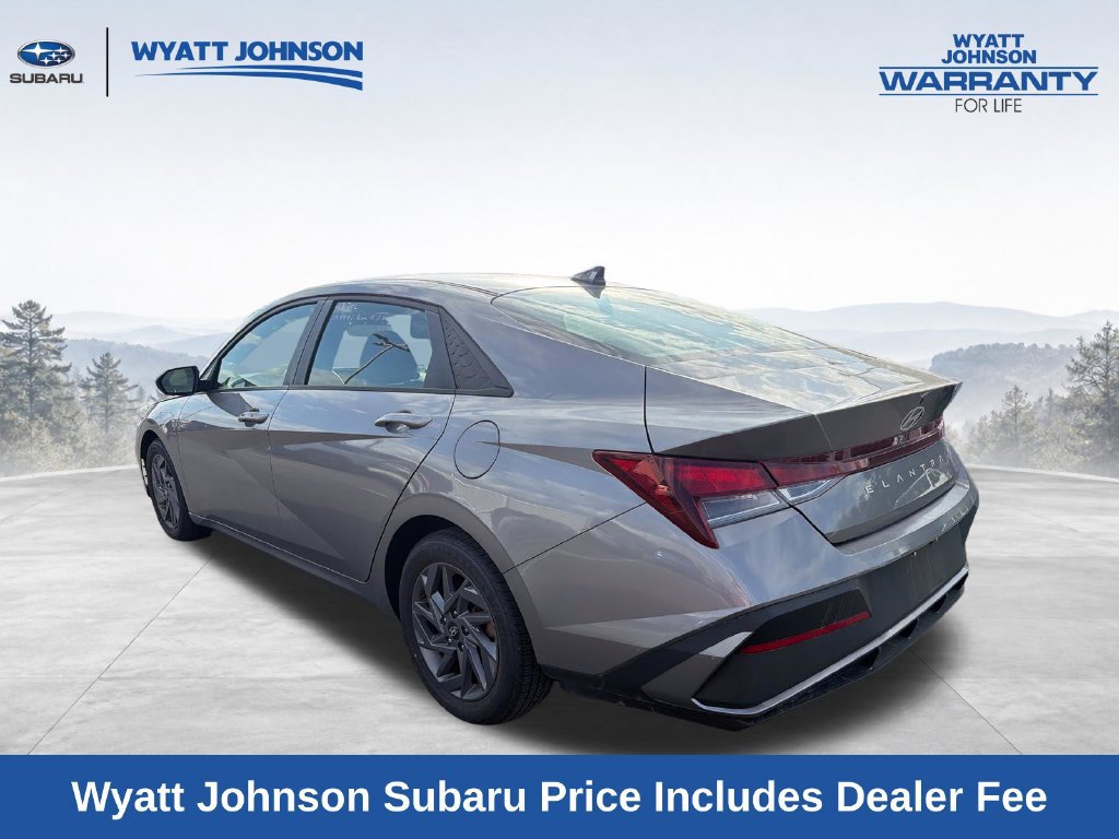 Used 2024 Hyundai Elantra SEL FWD image 6