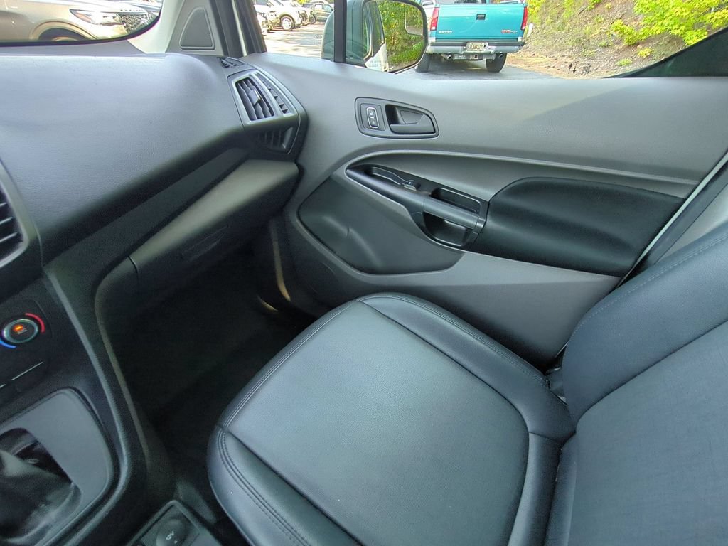 Certified 2022 Ford Transit Connect XL FWD image 19