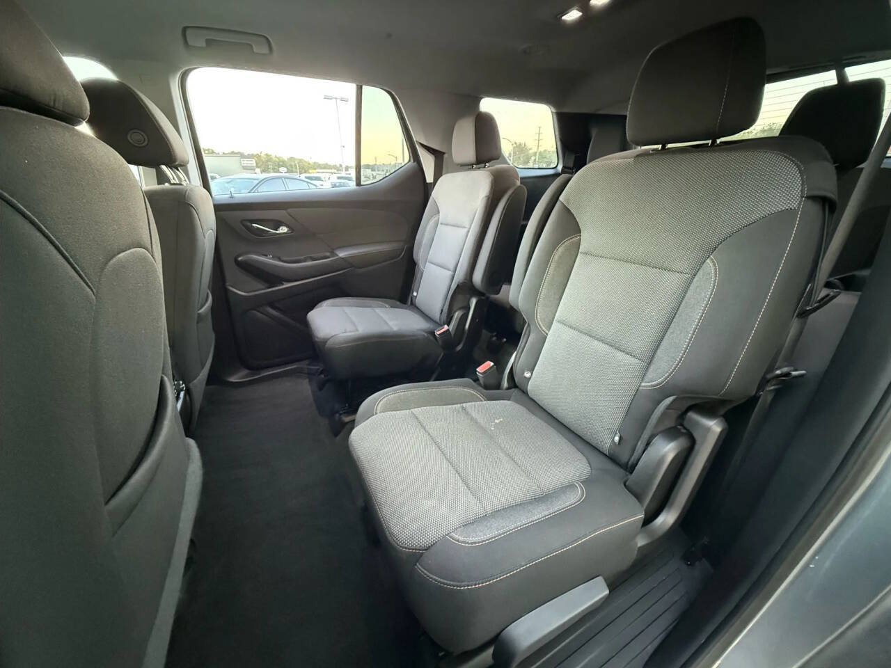 Used 2020 Chevrolet Traverse LT AWD/4WD image 16