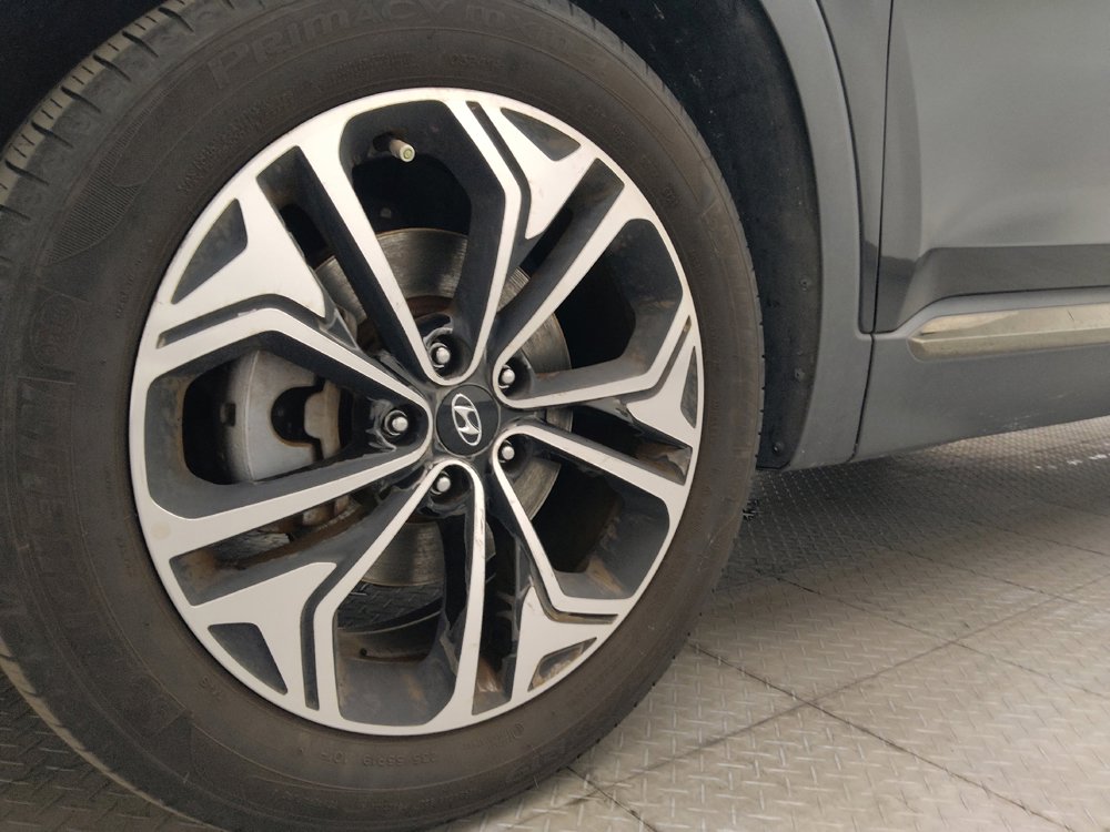 Used 2019 Hyundai Santa Fe Limited FWD image 31