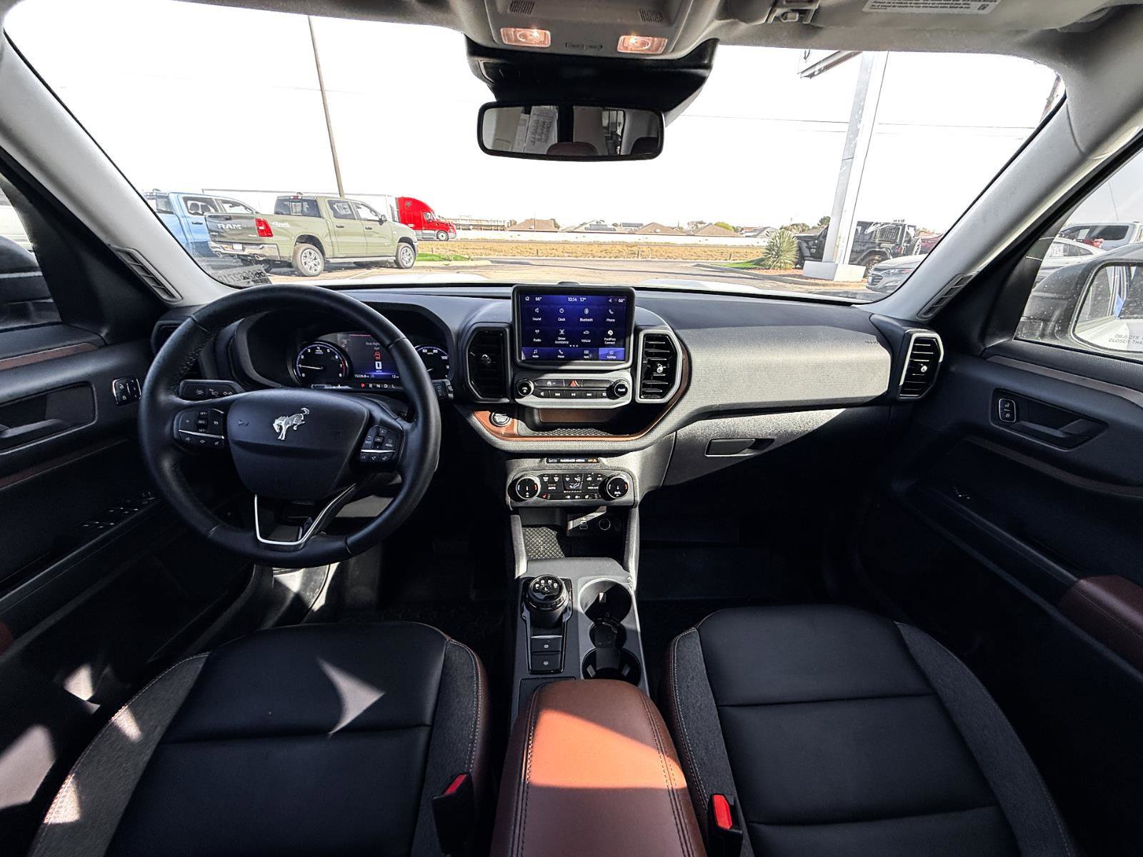 Used 2024 Ford Bronco Sport Outer Banks image 11