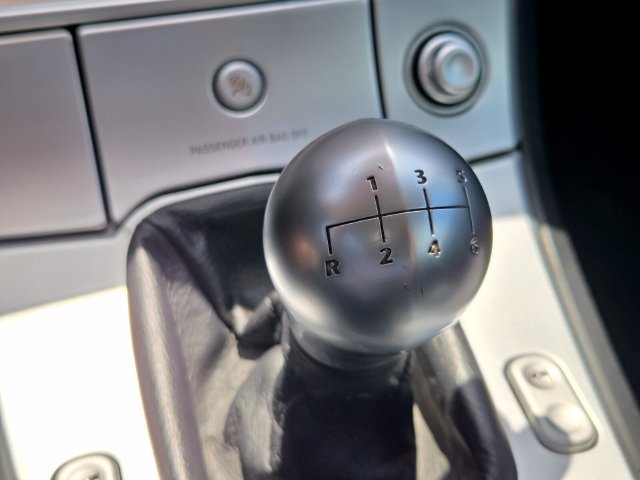 Used 2005 Chrysler Crossfire Limited RWD image 24