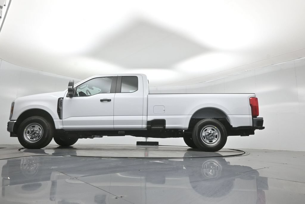New 2026 Ford F250 XL w/ XL Chrome Package RWD image 46