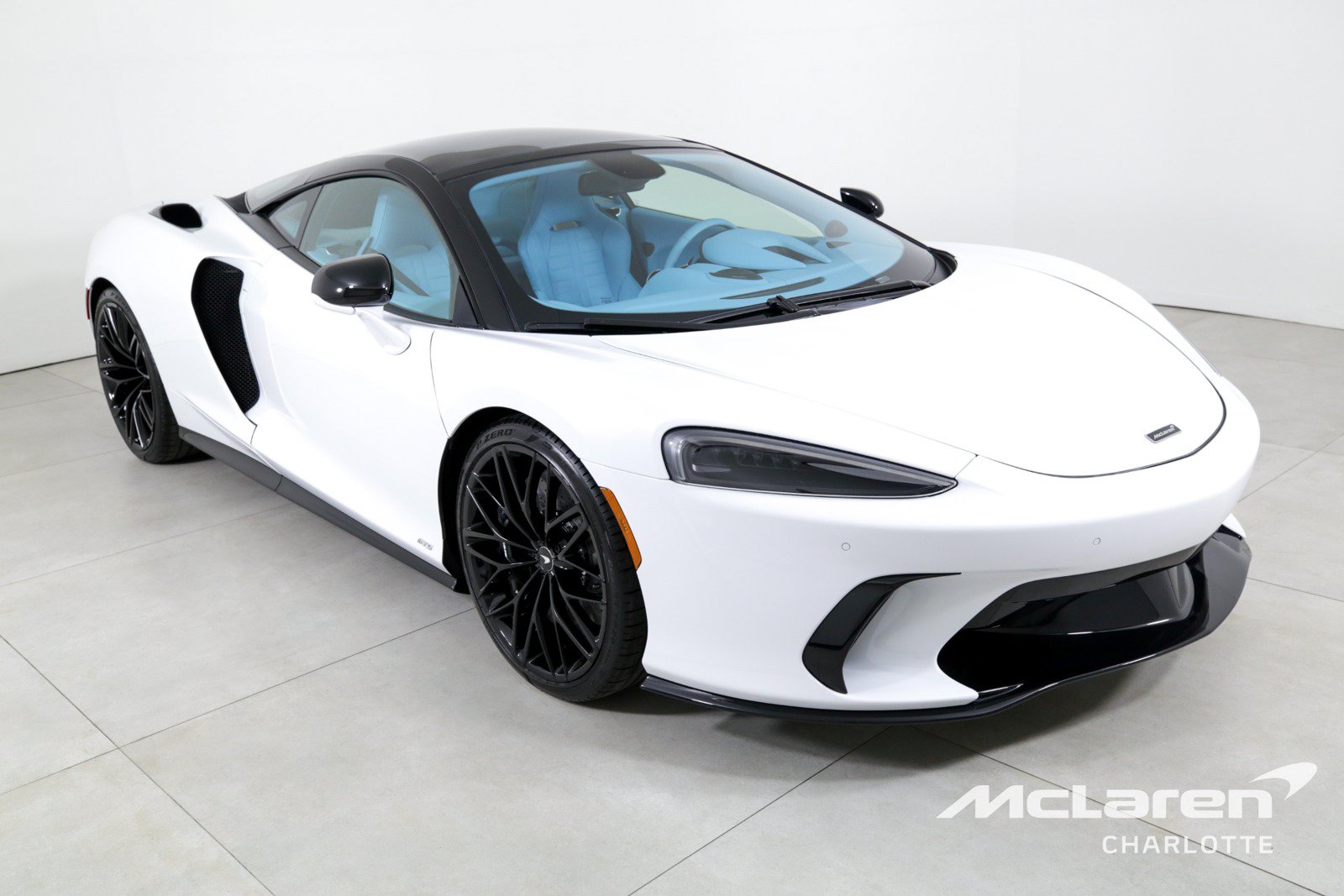 Used 2025 McLaren GTS RWD image 3