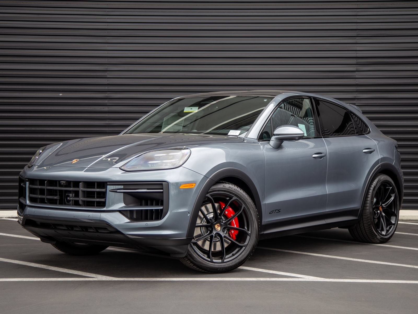 New 2026 Porsche Cayenne GTS AWD/4WD image 1