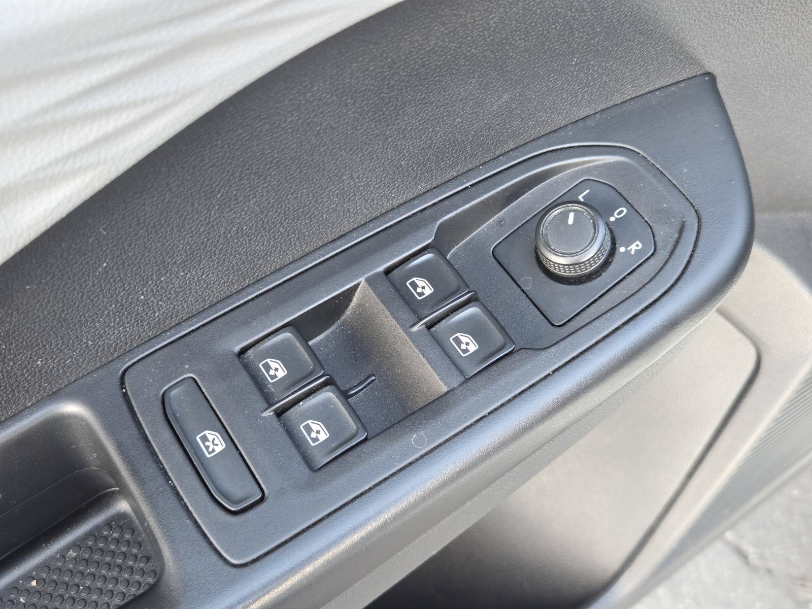 Used 2022 Volkswagen Taos S FWD image 20