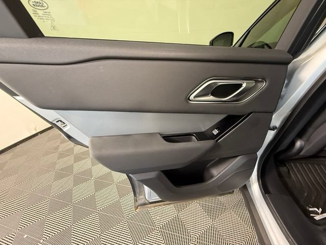 Certified 2025 Land Rover Range Rover Velar S AWD/4WD image 28
