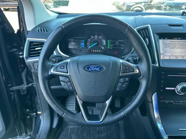 Certified 2019 Ford Edge Titanium w/ Cold Weather Package AWD/4WD image 15