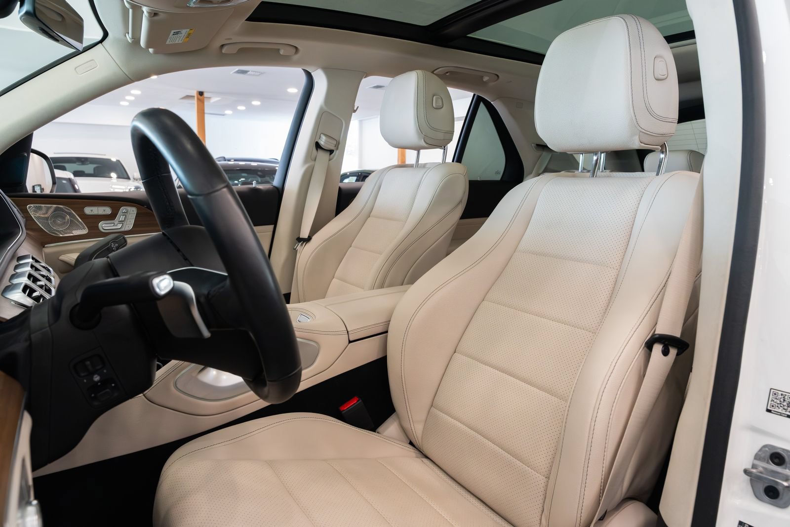 Used 2024 Mercedes-Benz GLE 450 4MATIC image 17