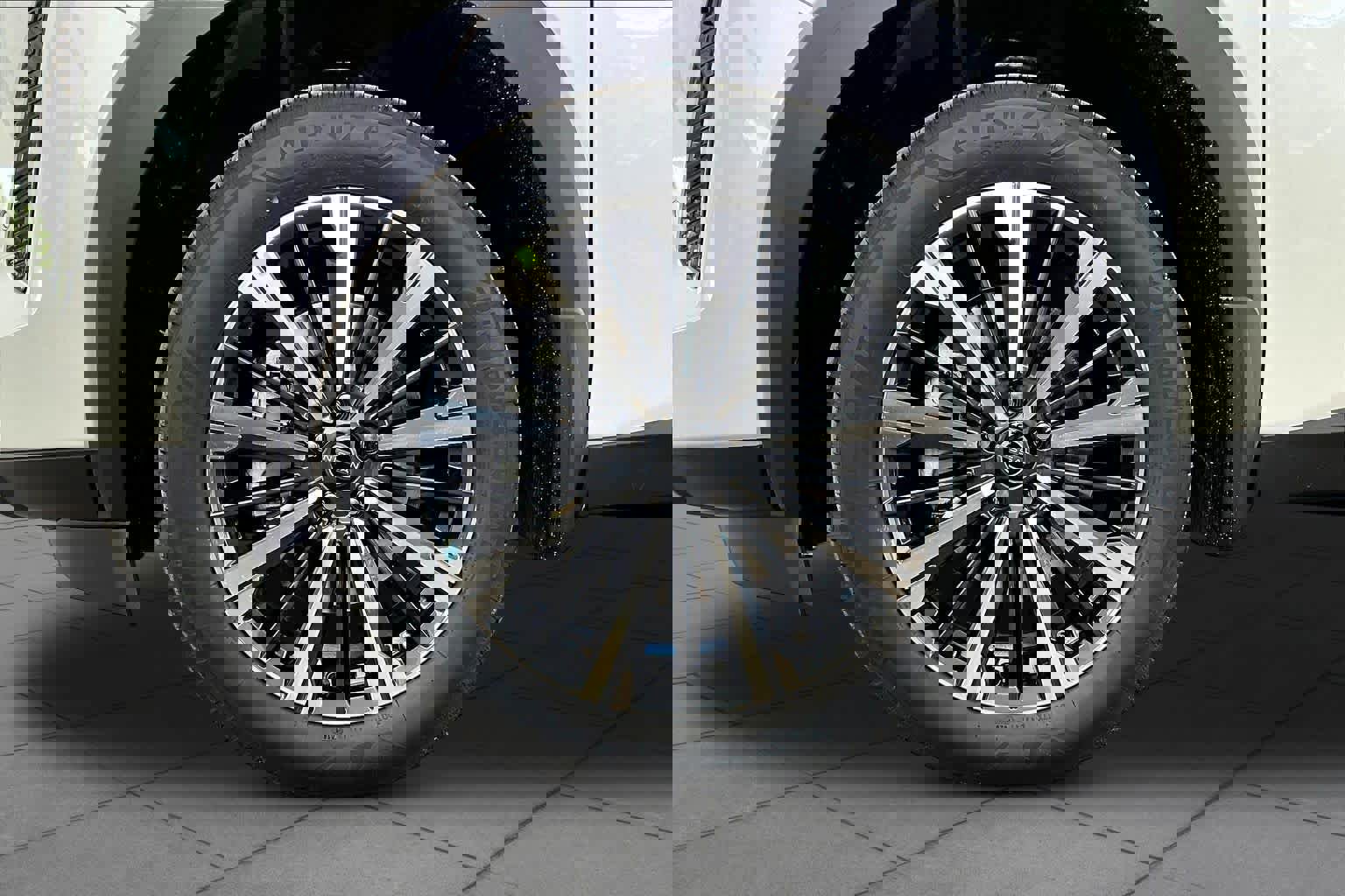 New 2026 Nissan Pathfinder Platinum image 9