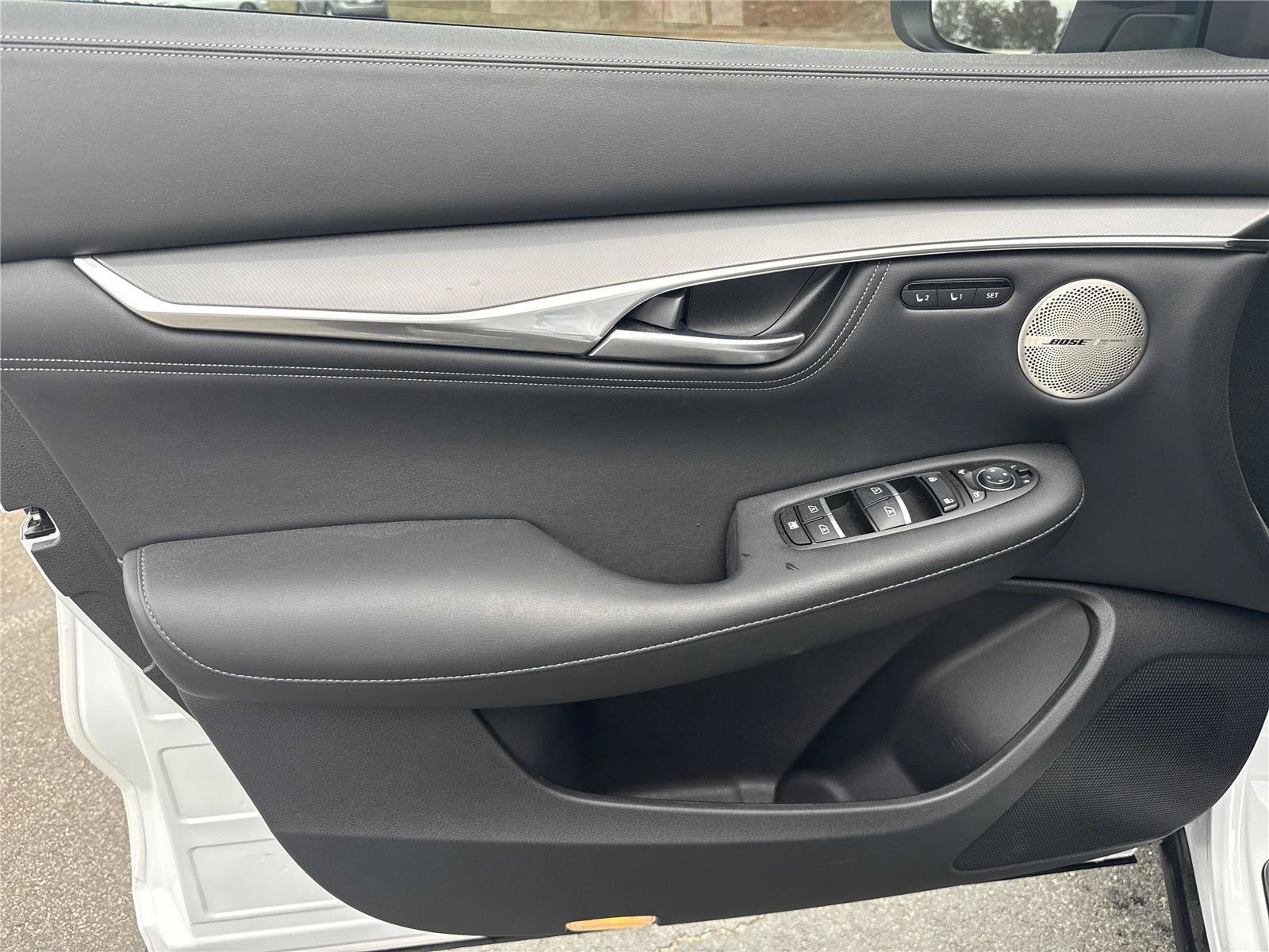 Certified 2025 INFINITI QX55 Essential image 10