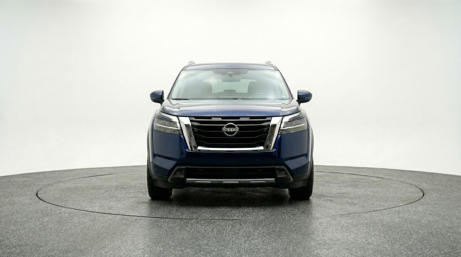 Used 2025 Nissan Pathfinder SV AWD/4WD image 2