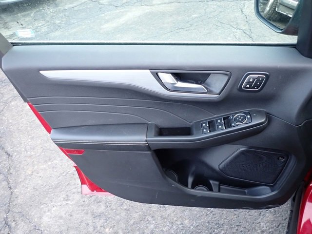 Certified 2024 Ford Escape Platinum w/ Premium Technology Package image 20