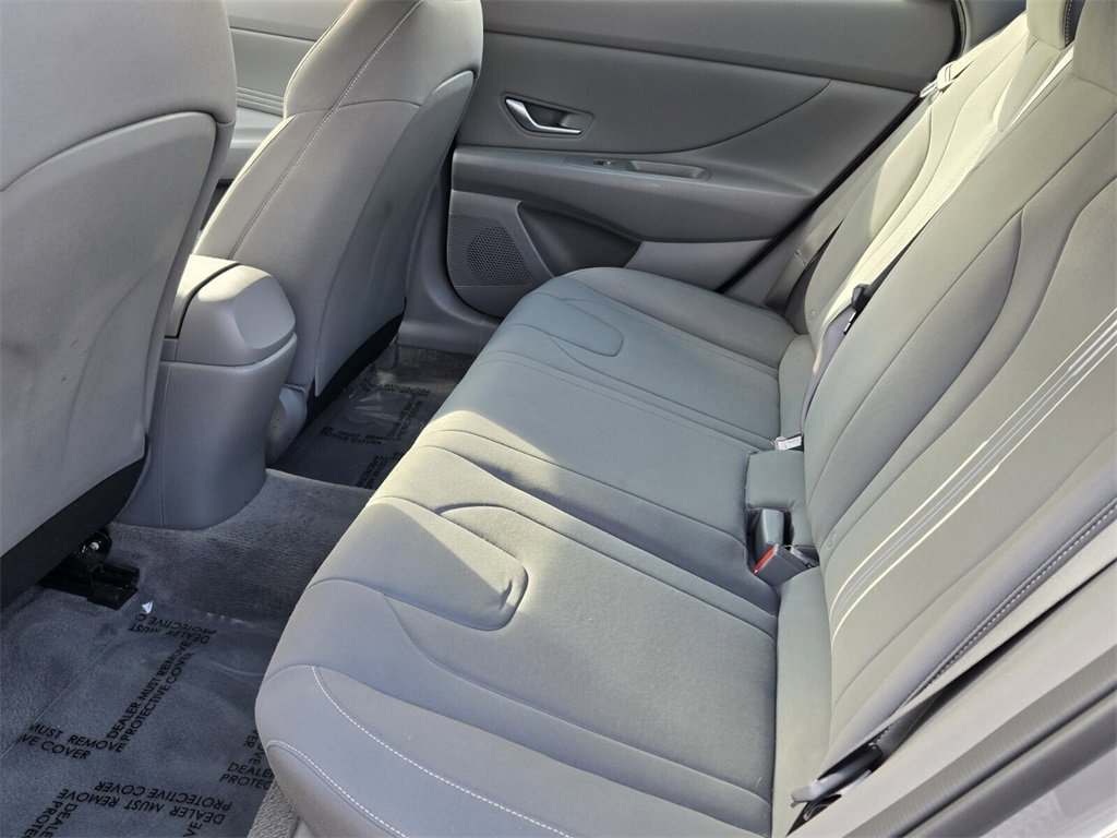 Certified 2023 Hyundai Elantra SEL w/ Convenience Package image 11