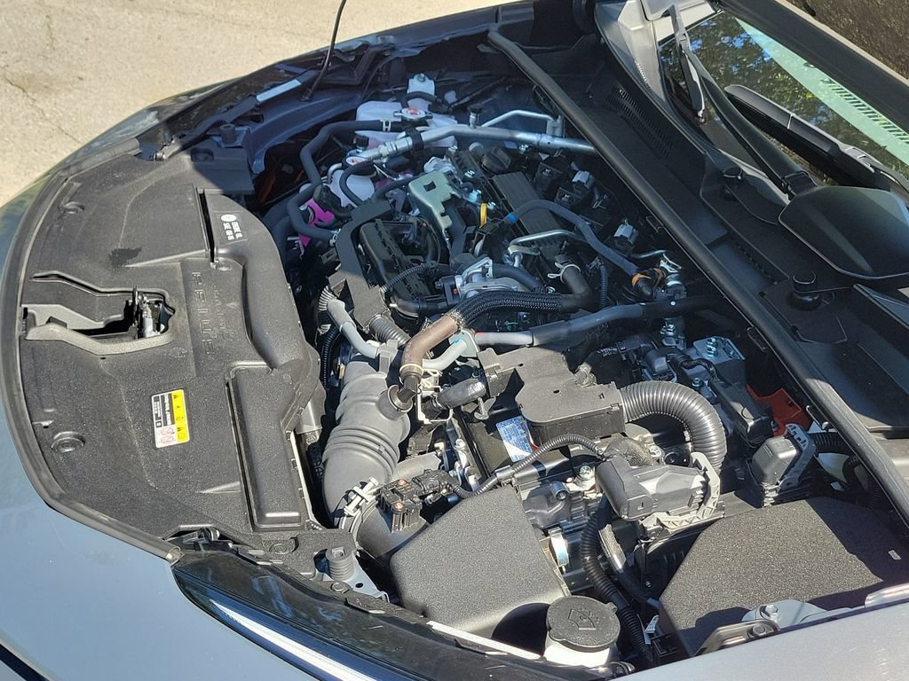 Used 2025 Toyota Prius Limited FWD image 40