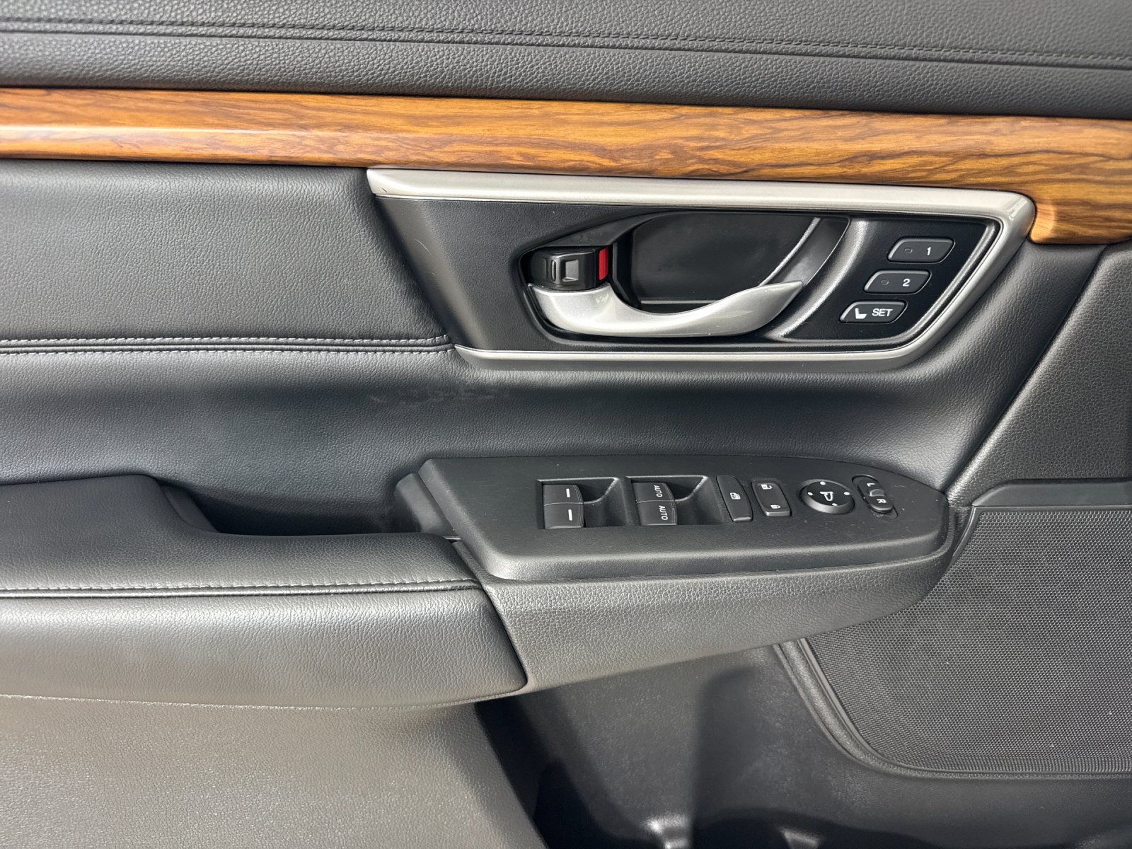 Used 2022 Honda CR-V EX-L image 11
