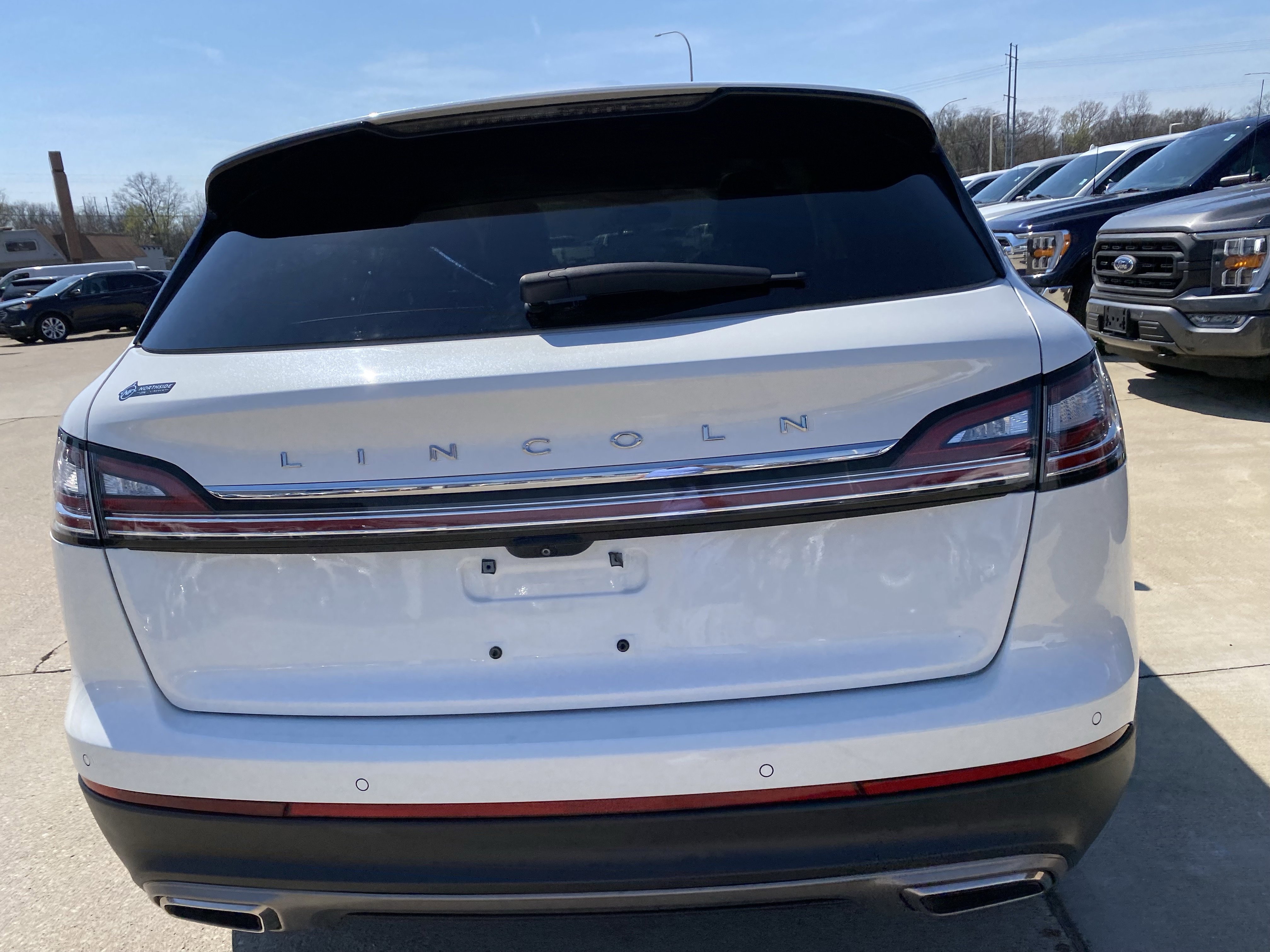 Used 2021 Lincoln Nautilus Reserve w/ Equipment Group 201A image 7