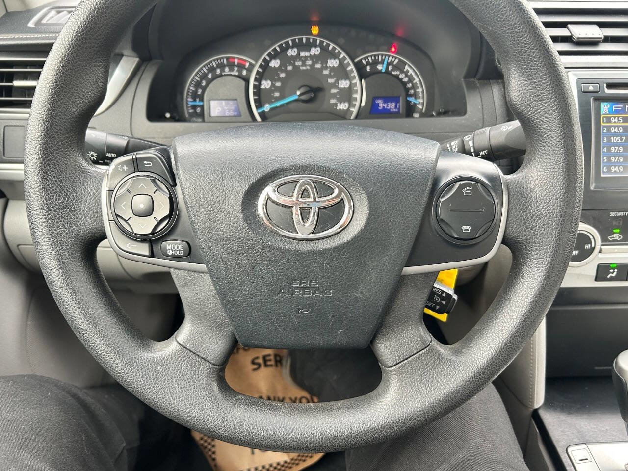 Used 2012 Toyota Camry LE image 17