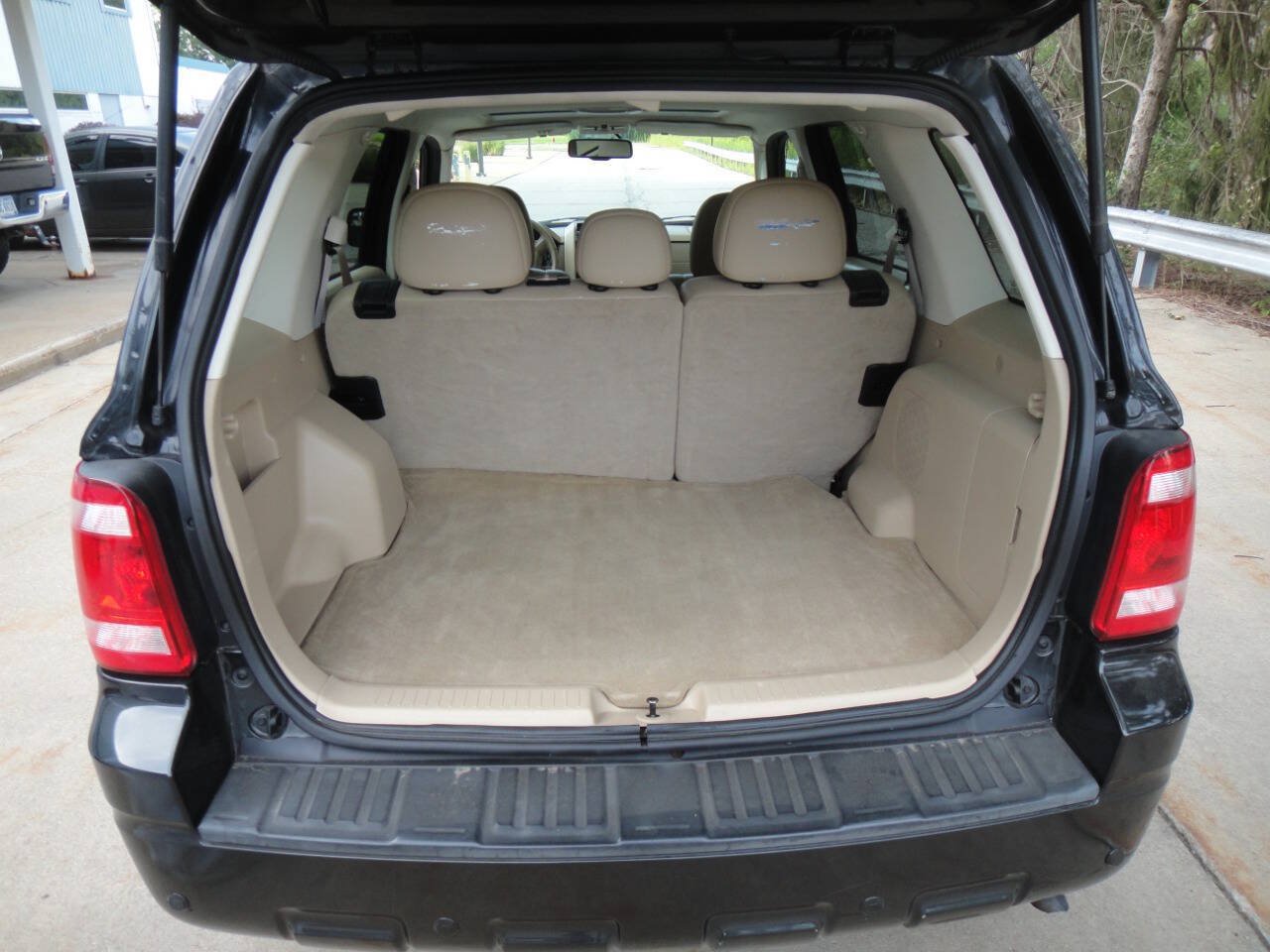 Used 2011 Ford Escape Limited w/ 302A Rapid Spec Order Code AWD/4WD image 24
