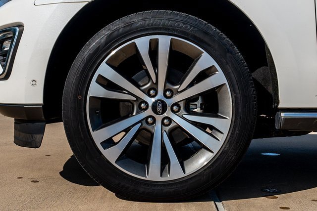 Used 2020 Ford Expedition Limited w/ Equipment Group 302A image 6