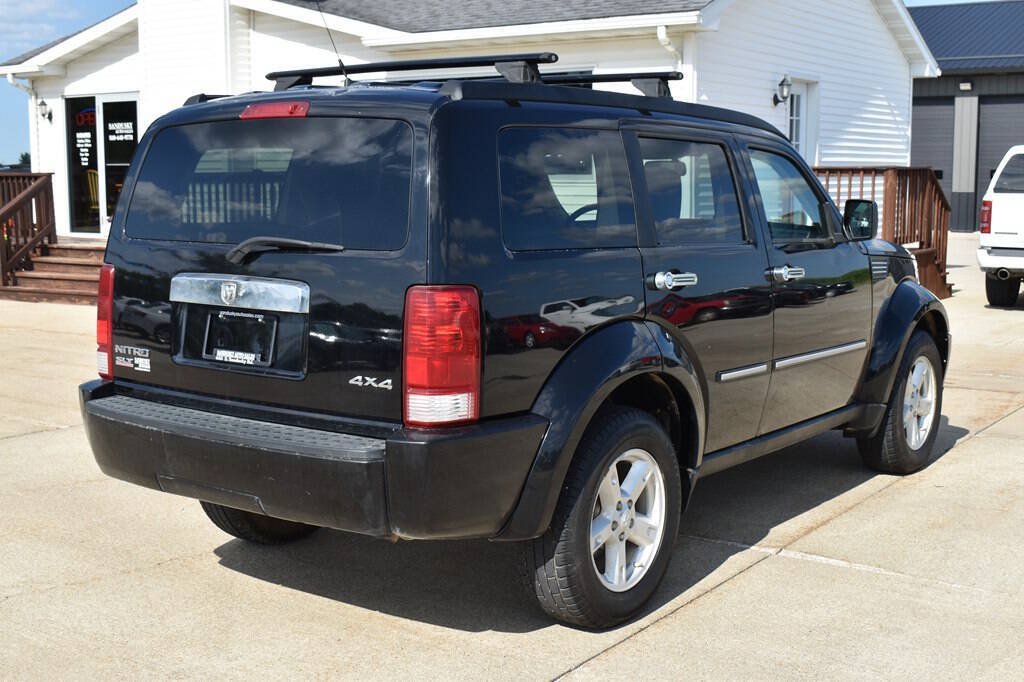 Used 2007 Dodge Nitro SLT AWD/4WD image 3