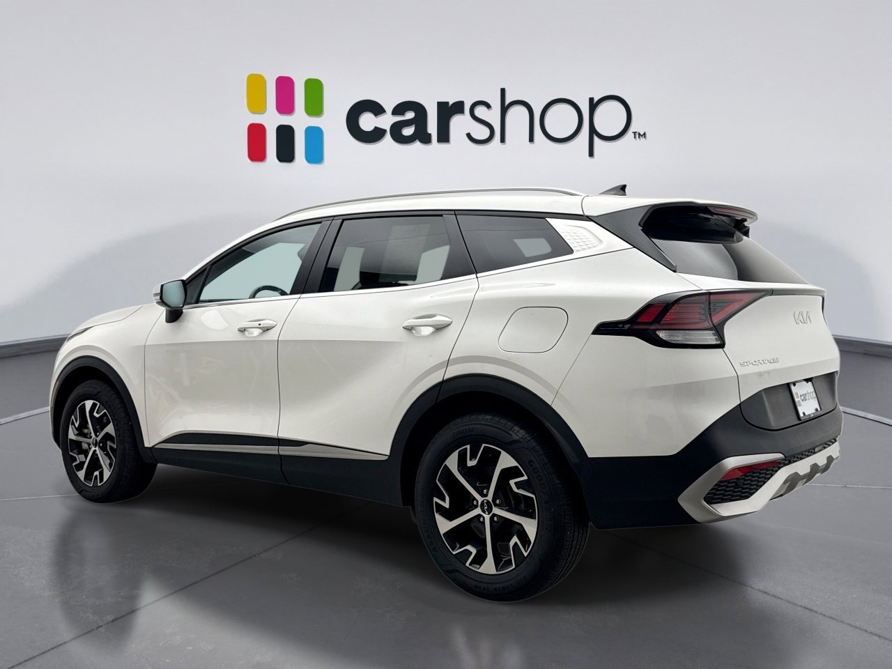 Used 2023 Kia Sportage EX AWD/4WD image 3