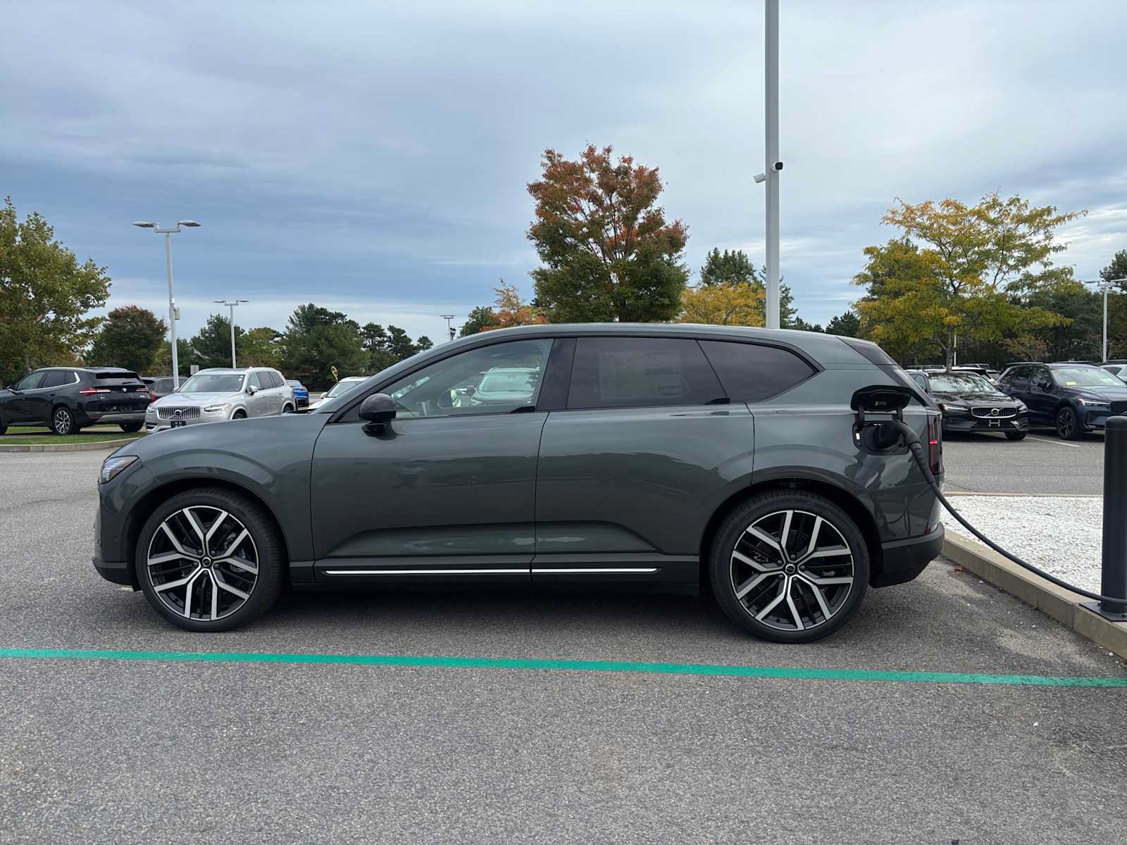 New 2027 Volvo EX60 Ultra AWD/4WD image 4
