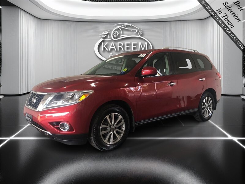 Used 2016 Nissan Pathfinder SV w/ SV Cold Weather Package AWD/4WD image 1
