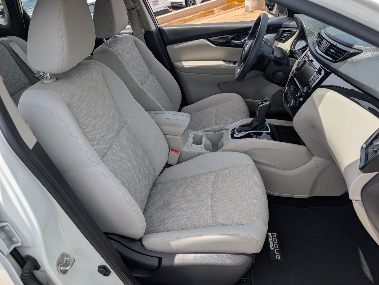 Used 2019 Nissan Rogue Sport SV FWD image 8