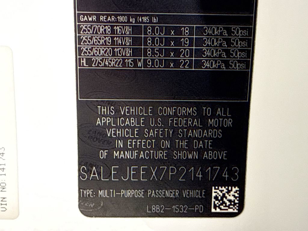 Used 2023 Land Rover Defender 110 S image 28