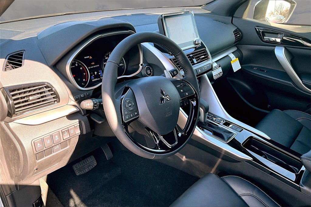 New 2025 Mitsubishi Eclipse Cross AWD image 6