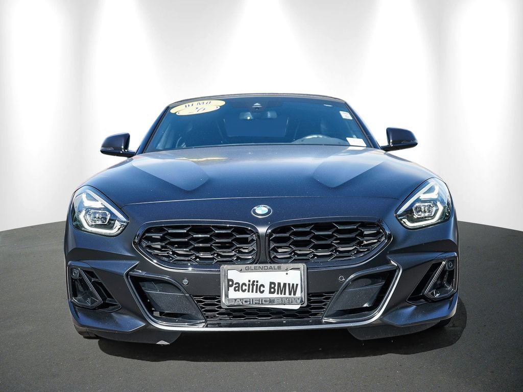 Used 2026 BMW Z4 M40i RWD image 2