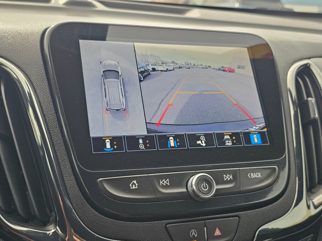Used 2024 Chevrolet Equinox Premier image 21