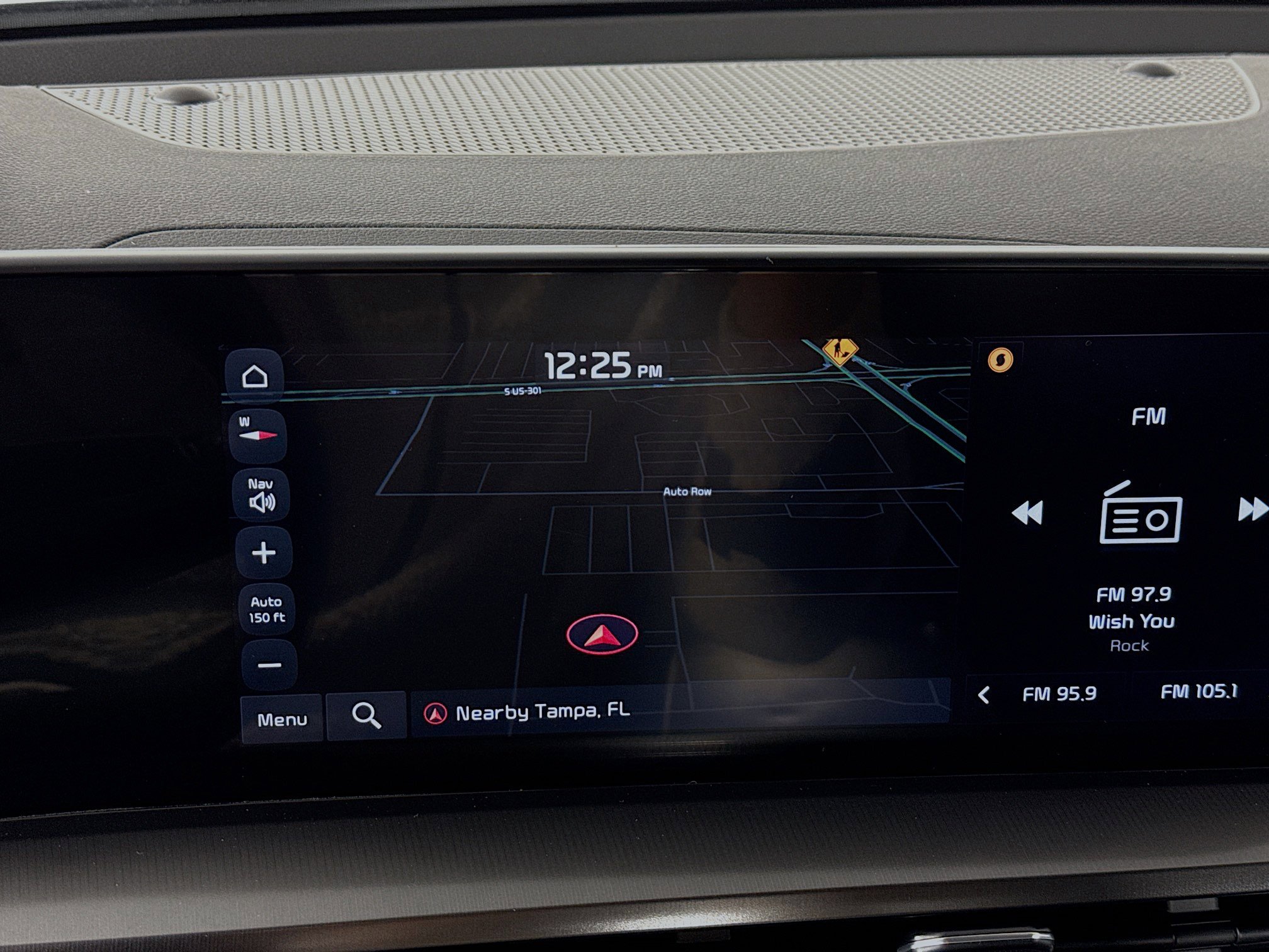 Used 2025 Kia Telluride S image 14