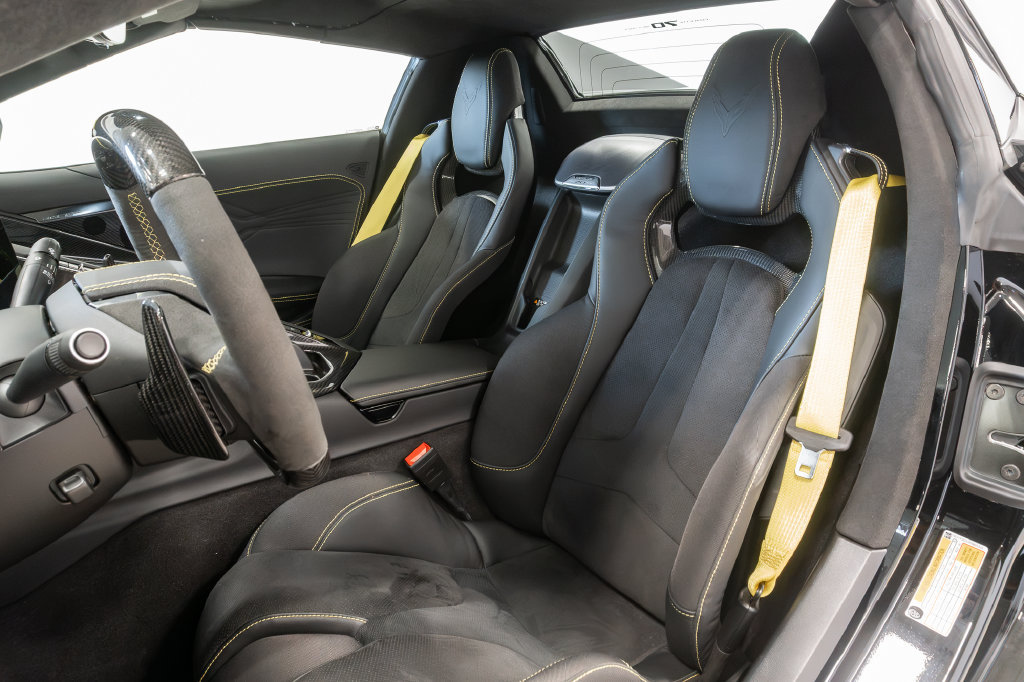 Used 2023 Chevrolet Corvette Z06 w/ Stealth Interior Trim Package RWD image 13