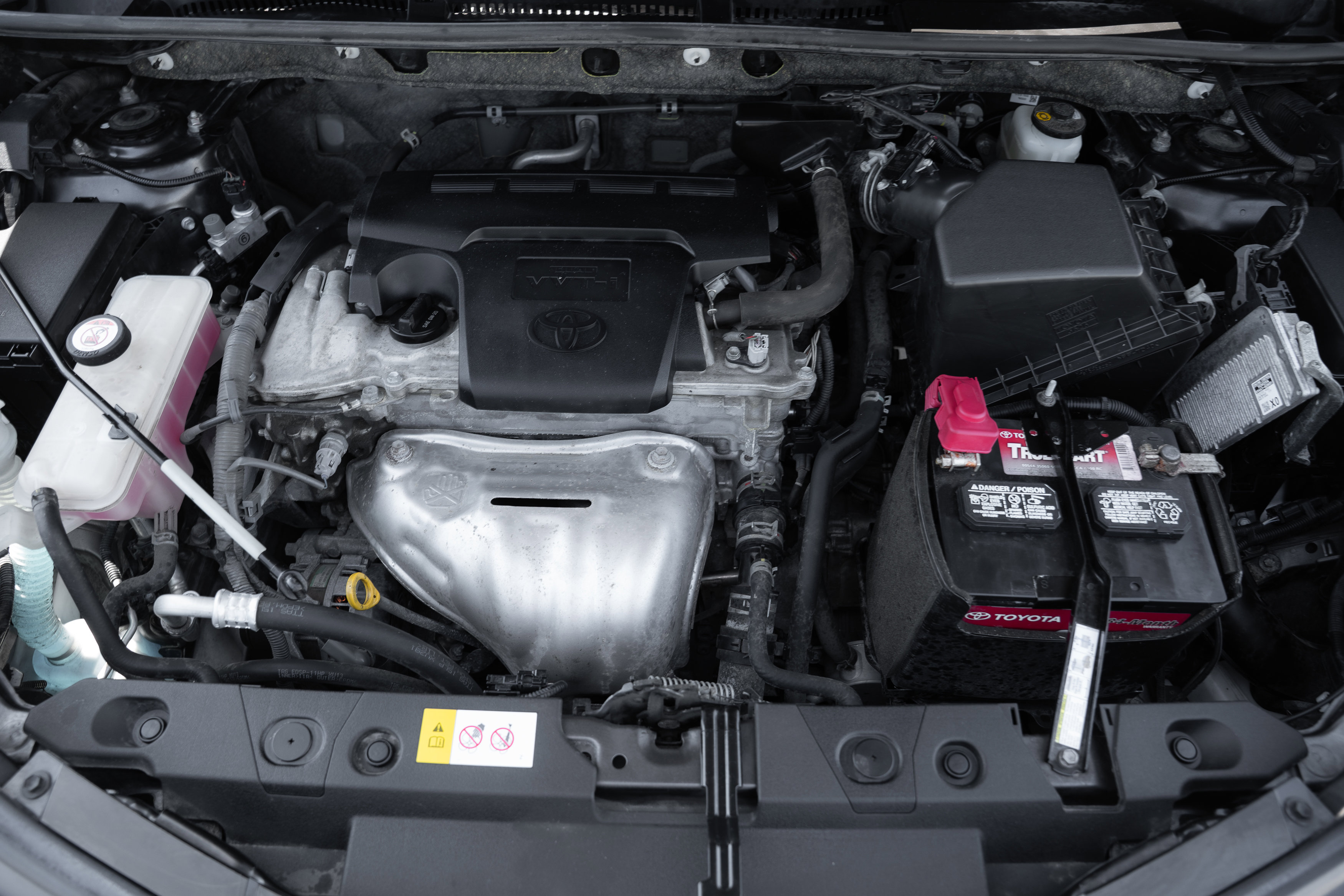 Used 2018 Toyota RAV4 XLE AWD/4WD image 29