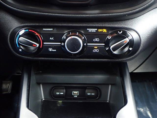 Used 2020 Kia Soul LX image 17