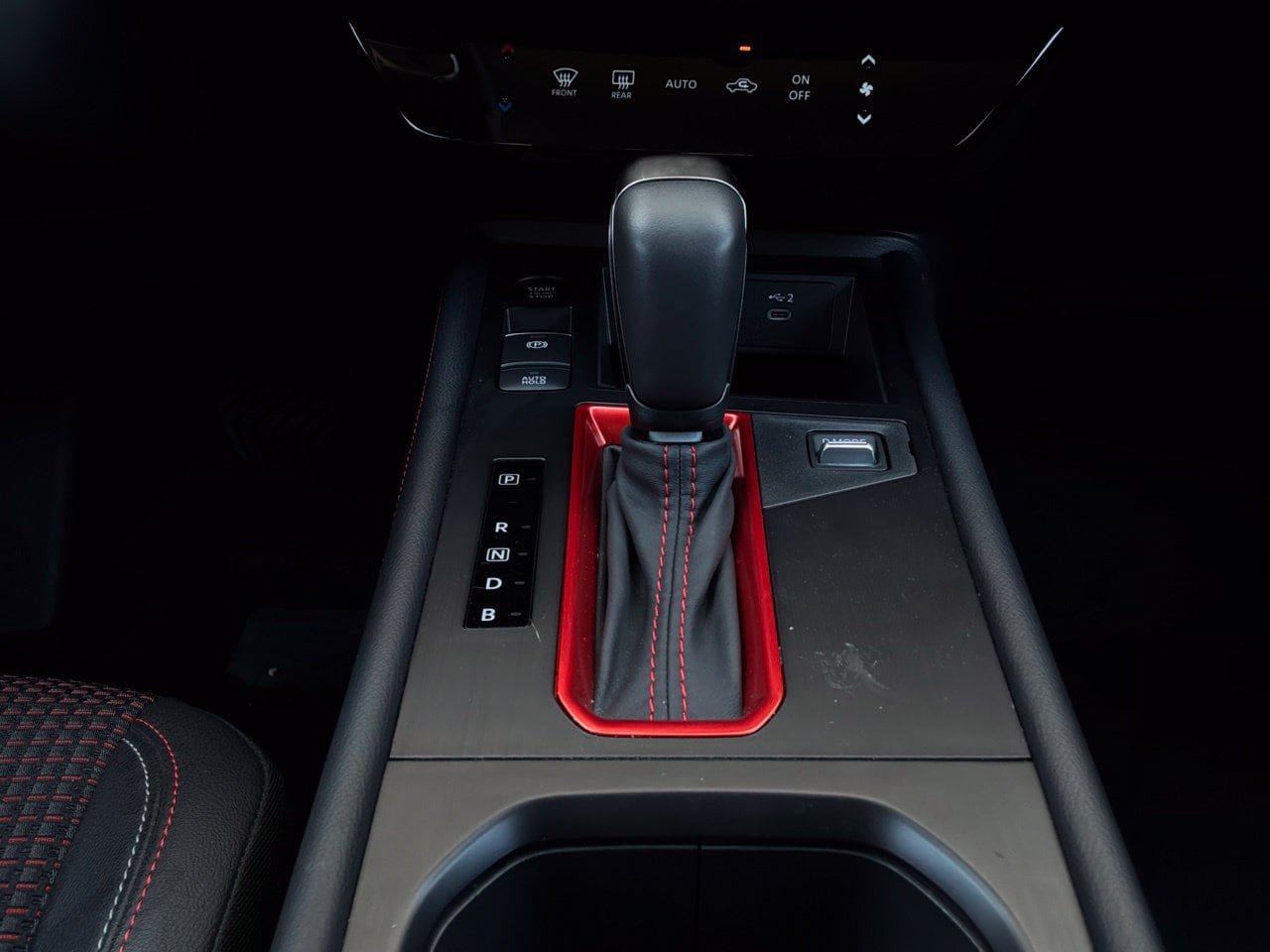 Used 2026 Nissan Kicks SR FWD image 22