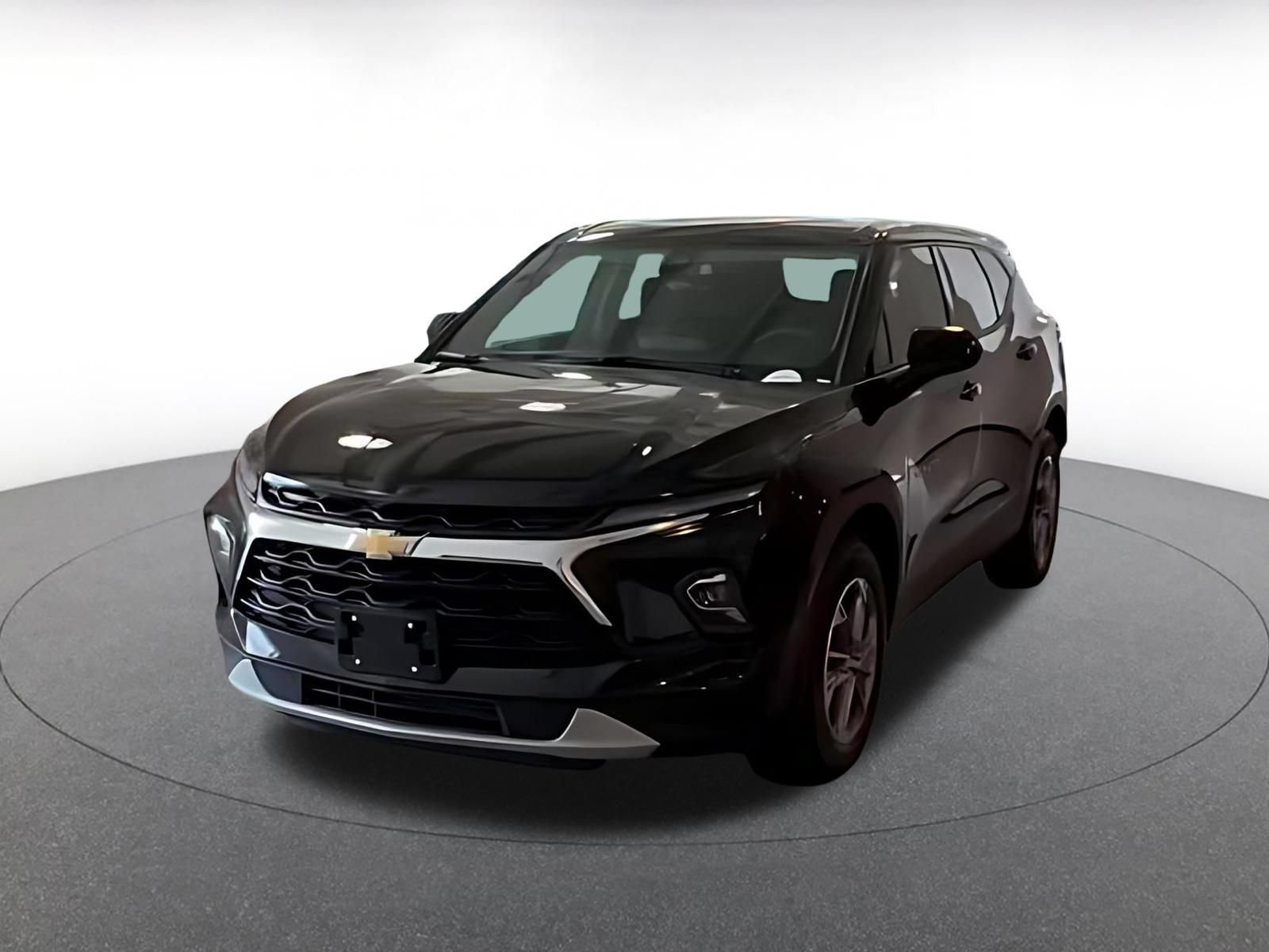 Used 2026 Chevrolet Blazer LT FWD image 4